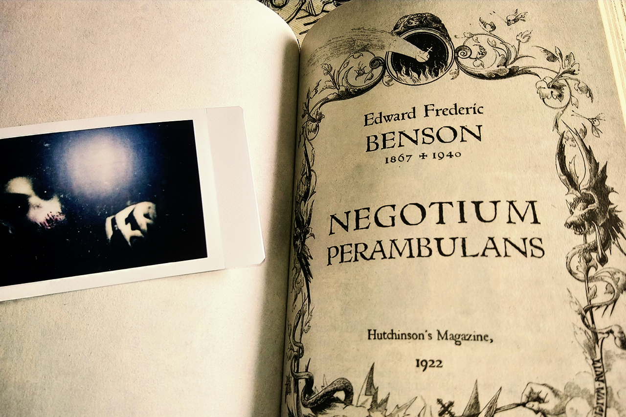 Negotium Perambulans di Edward Frederic Benson – Draculea