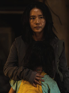 Lee Jung-hyun nel ruolo di Min-jung in Peninsula.