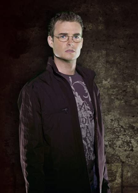 Sanctuary (2008) Robin Dunne as Dr. Will Zimmerman
