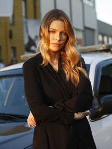 Lauren German as Chloe Decker in Lucifer