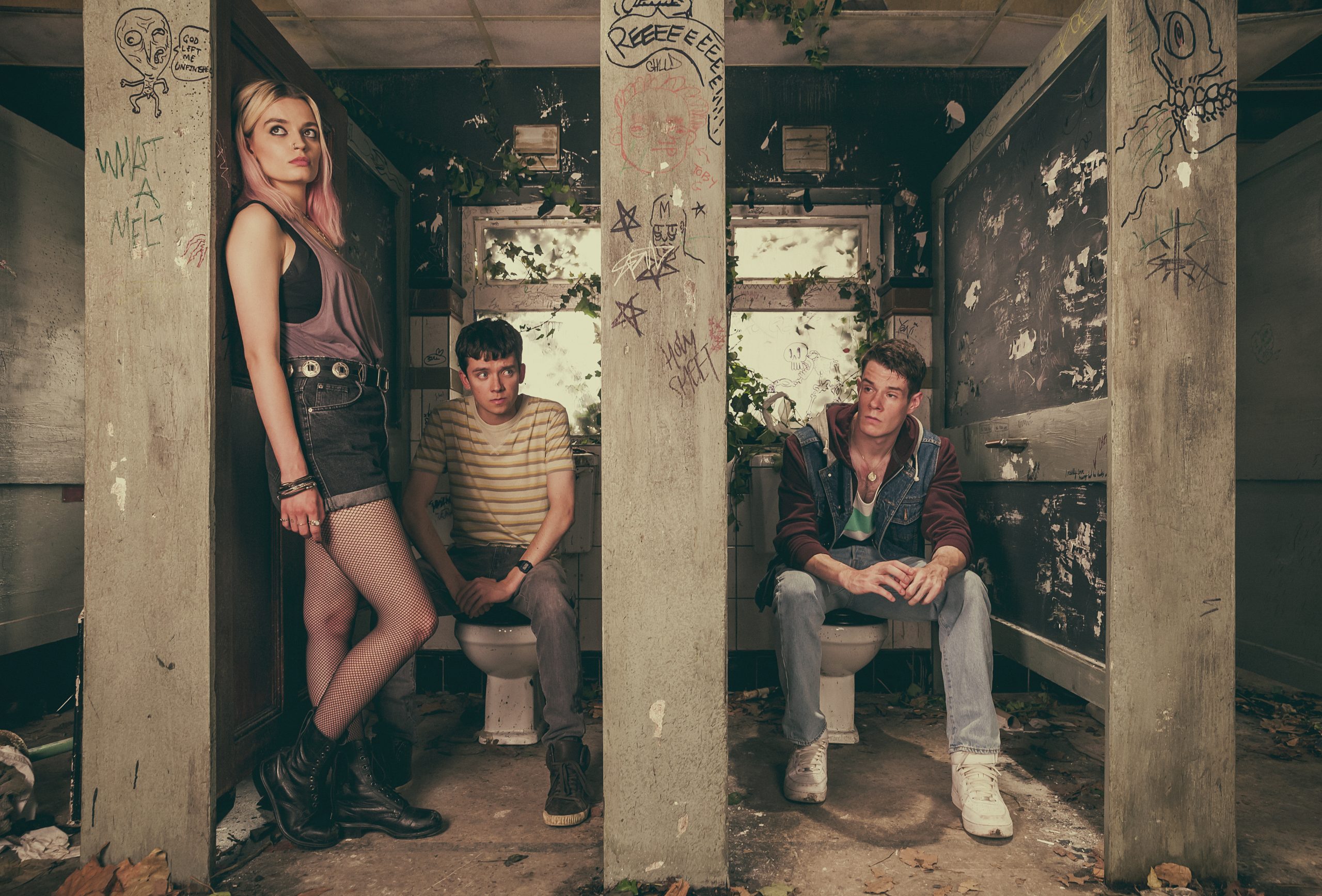 Emma Mackey, Asa Butterfield, Connor Swindells in Sex Education Season 1 © Jon Hall/Netflix