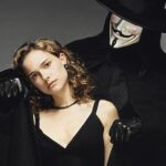 Natalie Portman and Hugo Weaving in V per Vendetta (2005)