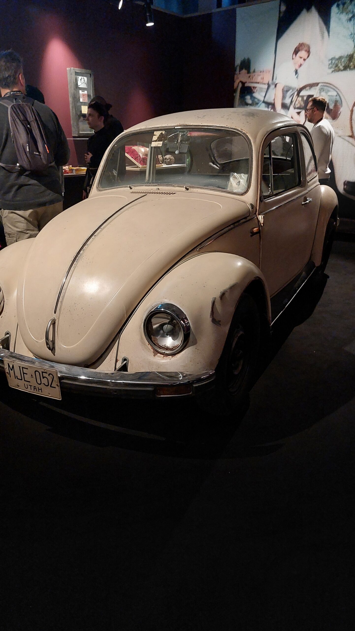 Maggiolino Volkswagen appartenuto a Ted Bundy in mostra presso Serial Killer Exhibition Milano 2023