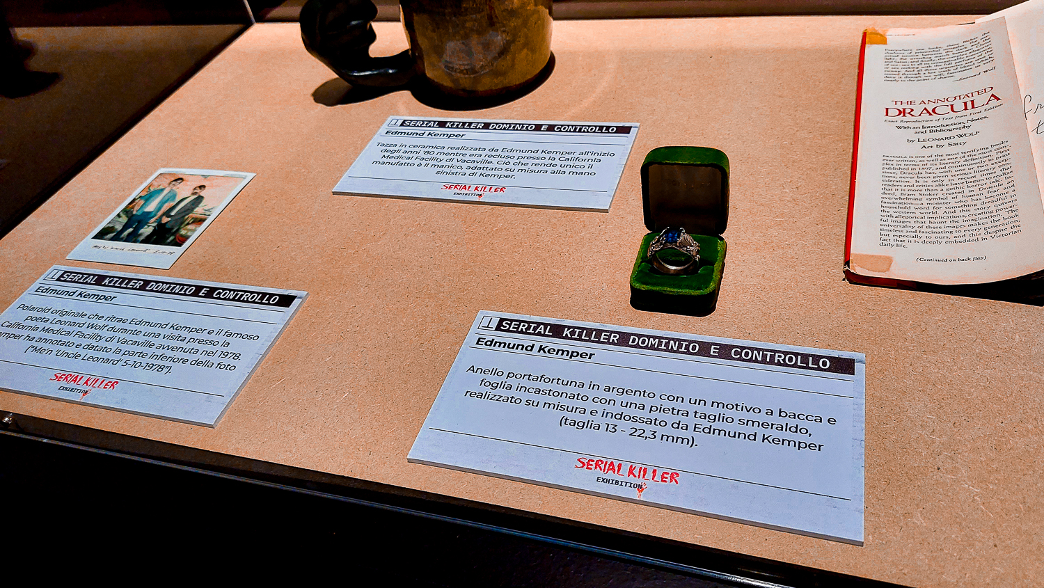 Cimeli di Edmund Kemper presso “Serial Killer Exhibition” Milano 2023