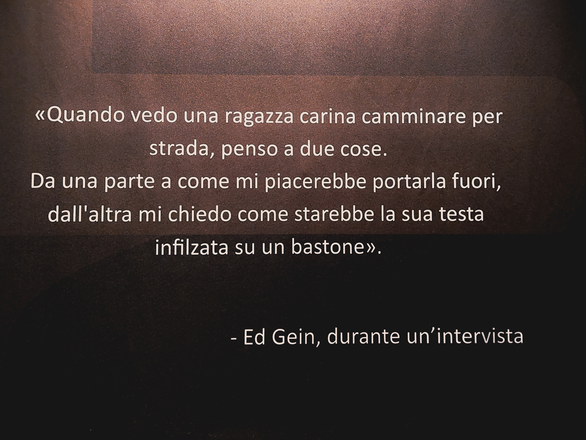 Citazione Ed Gain infografica presso “Serial Killer Exhibition” Milano 2023