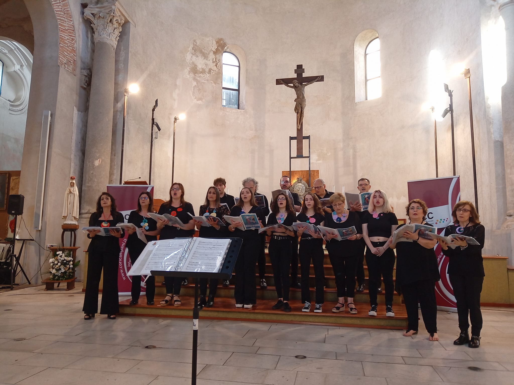 Ensemble Corale Noukria diretta dalla Maestra Genny Strianese